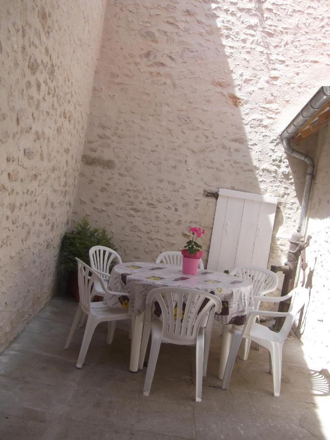 Maison Ancienne Renovee Du Xixeme A Partir De 1 A 10 Personnes Plus 2 Bebes Saint-Aignan  Bagian luar foto