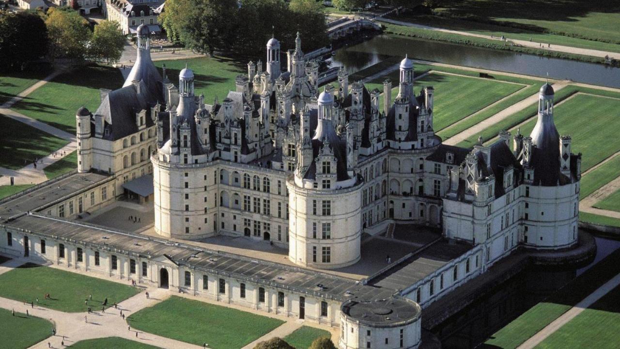 Maison Ancienne Renovee Du Xixeme A Partir De 1 A 10 Personnes Plus 2 Bebes Saint-Aignan  Bagian luar foto